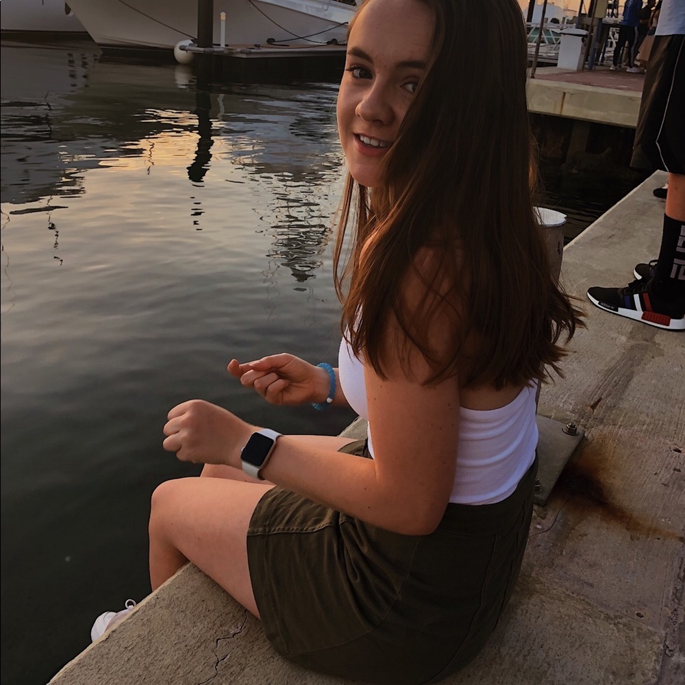 Meet your Posher, Lauren